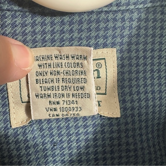 LL Bean men's flannel shirt, size Large Tall. Blue/green/navy houndstooth, fall - Picture 5 of 7